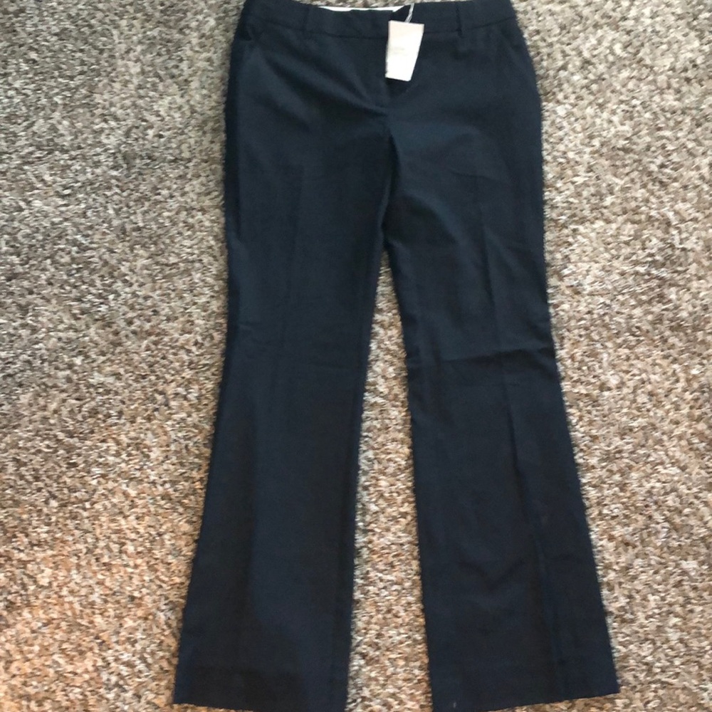 Body by Victoria “The Kate Fit” sexy navy suit 👖